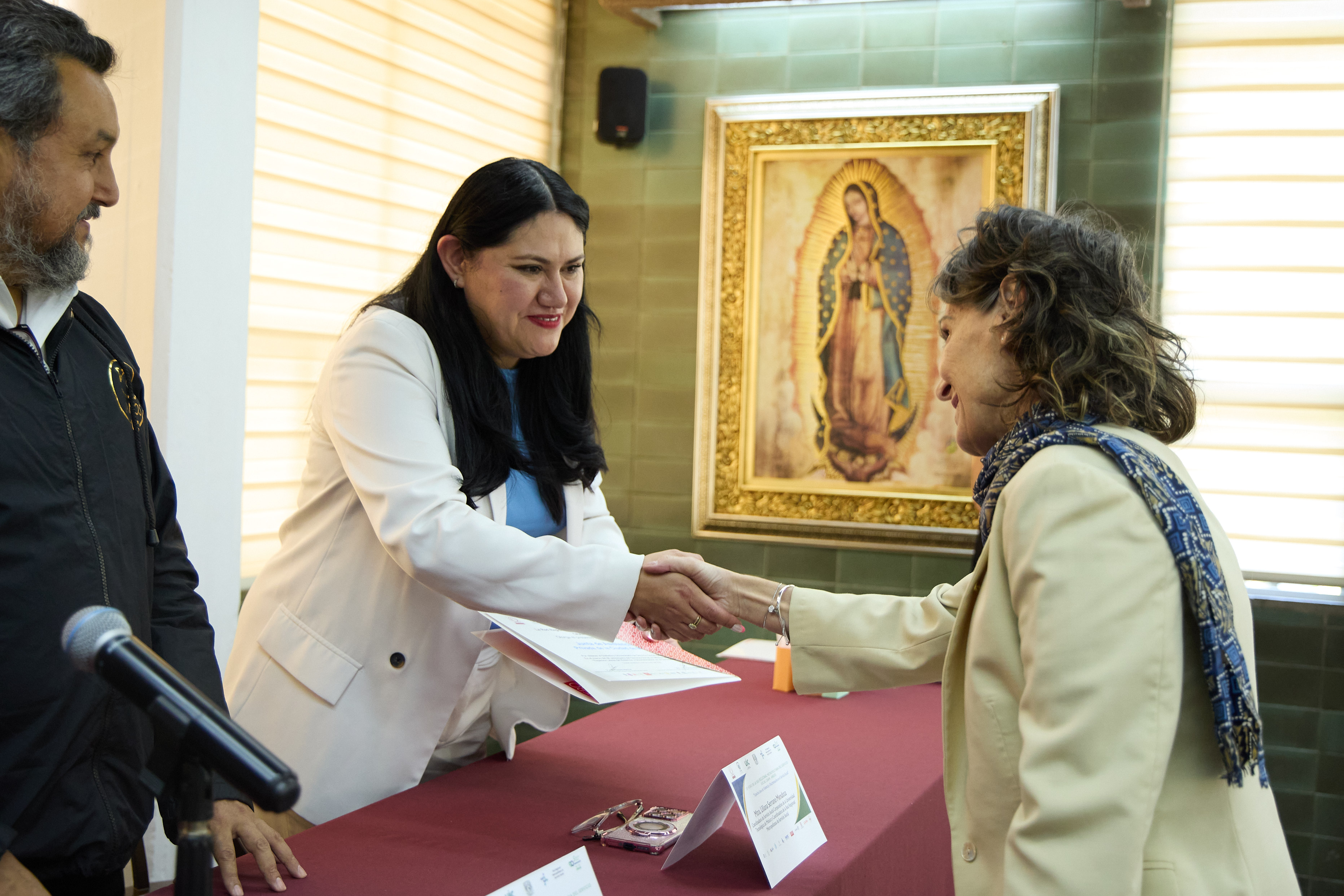 Por s&eacute;ptimo a&ntilde;o consecutivo, la JAPCDMX recibi&oacute; el Distintivo Universitario de Servicio Social